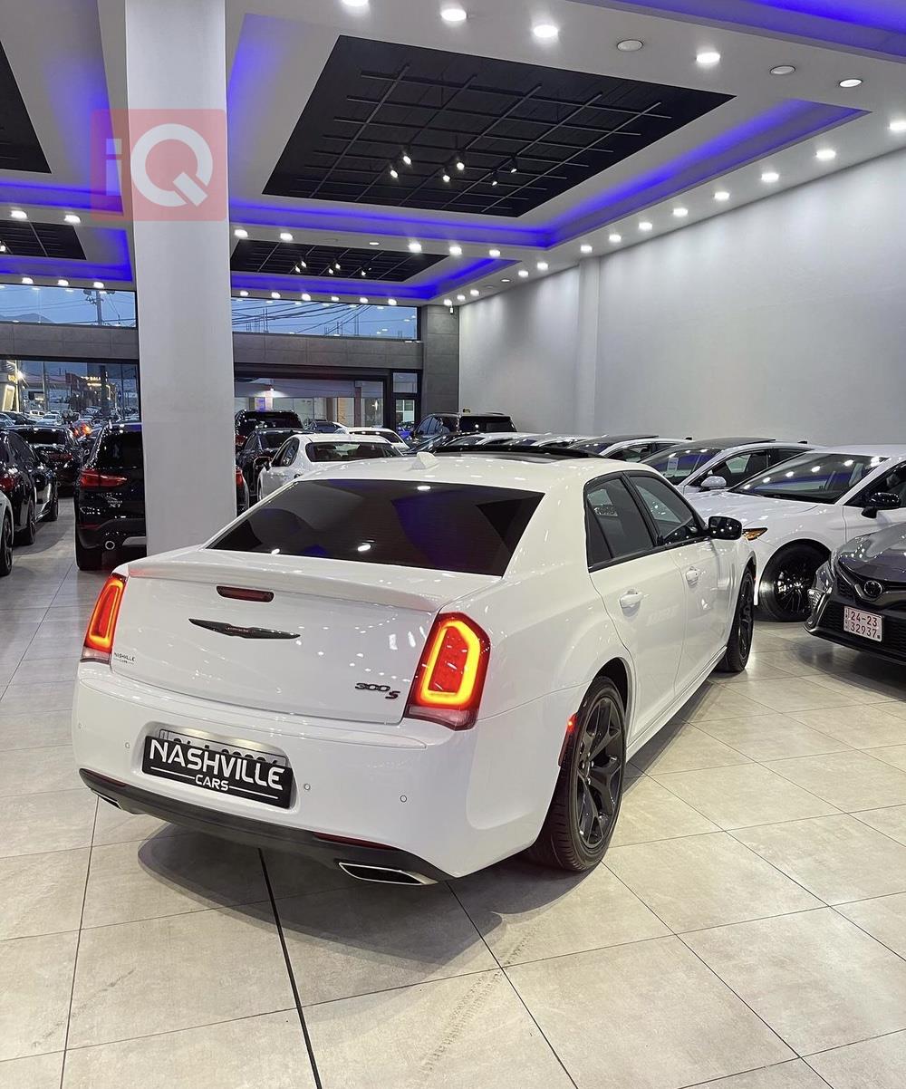 Chrysler 300